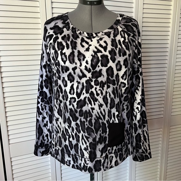 JNY Animal print pocket pullover Top L - Picture 2 of 9